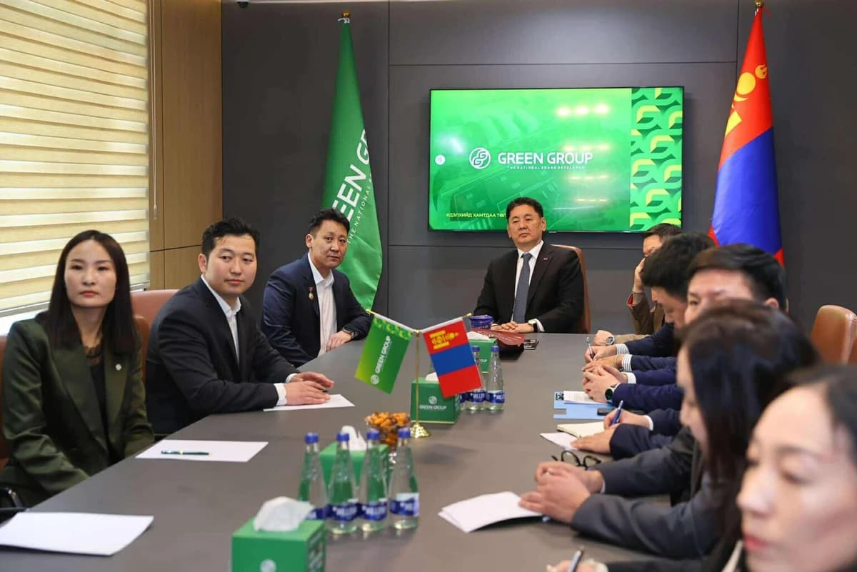 蒙古国总统调研“绿色集团”：“食品革命”助力出口型面制品工厂投产