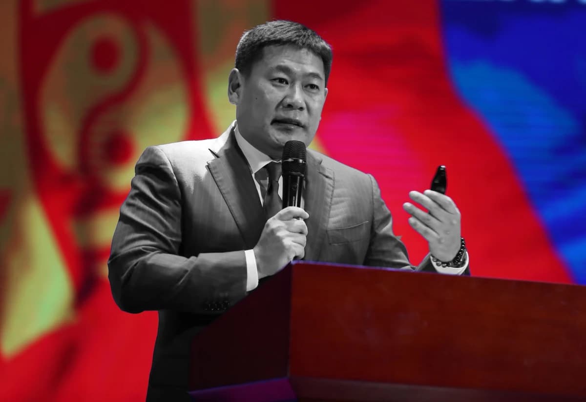 Эдийн засгийн хямралд Л.Оюун-Эрдэнэ илүү буруутай!