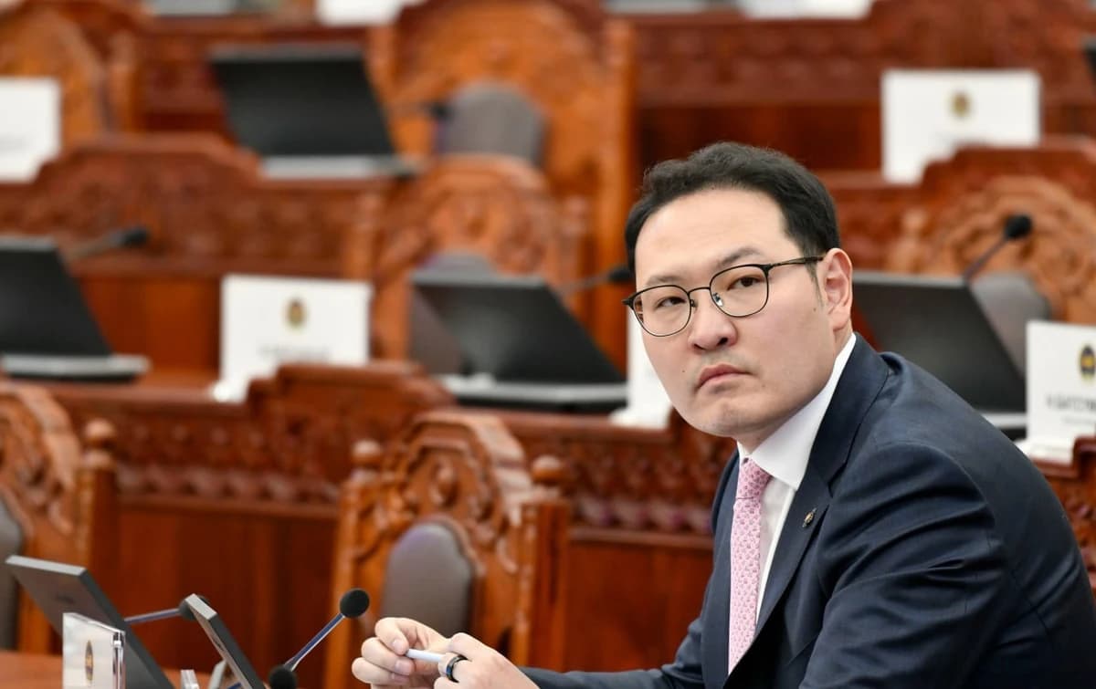 Э.Батшугарын матрын нулимс