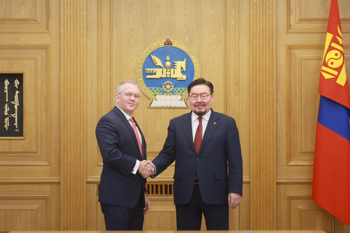 蒙古国总理接见美国助理国务卿