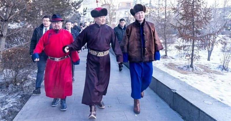 Дэлхийн бүх монголчууд цагаан сарыг хэрхэн тэмдэглэв