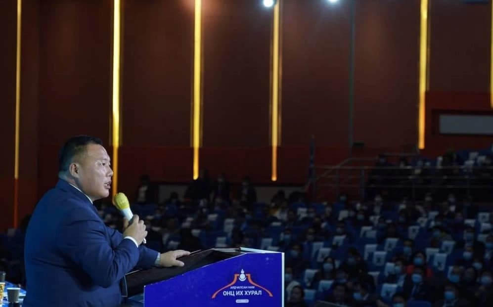 АН-ын дотоод сонгуулийн хагарал даамжрах нь!